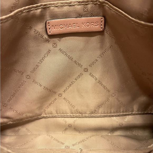 Michael Kors Vanilla Multi XL Zip Clutch Floral - Picture 4 of 5